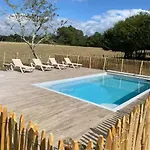 Le Chai De Peyssard, Piscine Chauffee. 4*