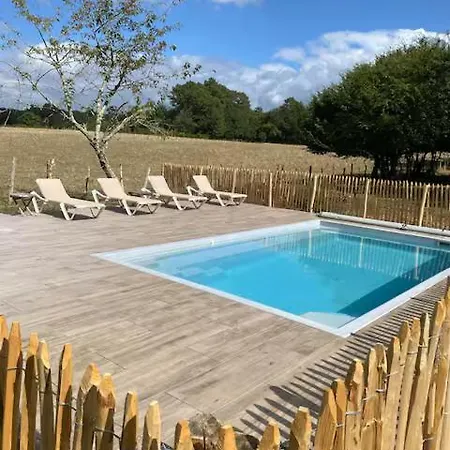 Le Chai De Peyssard, Piscine Chauffee. 4*