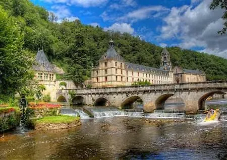 Le Chai De Peyssard, Piscine Chauffee. Gasthof Château-lʼÉvêque