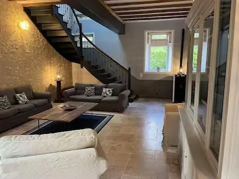 Le Chai De Peyssard, Piscine Chauffee. 게스트하우스
